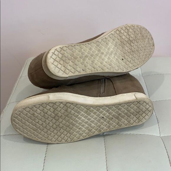 Steve Madden (Noah) - Picture 3 of 4
